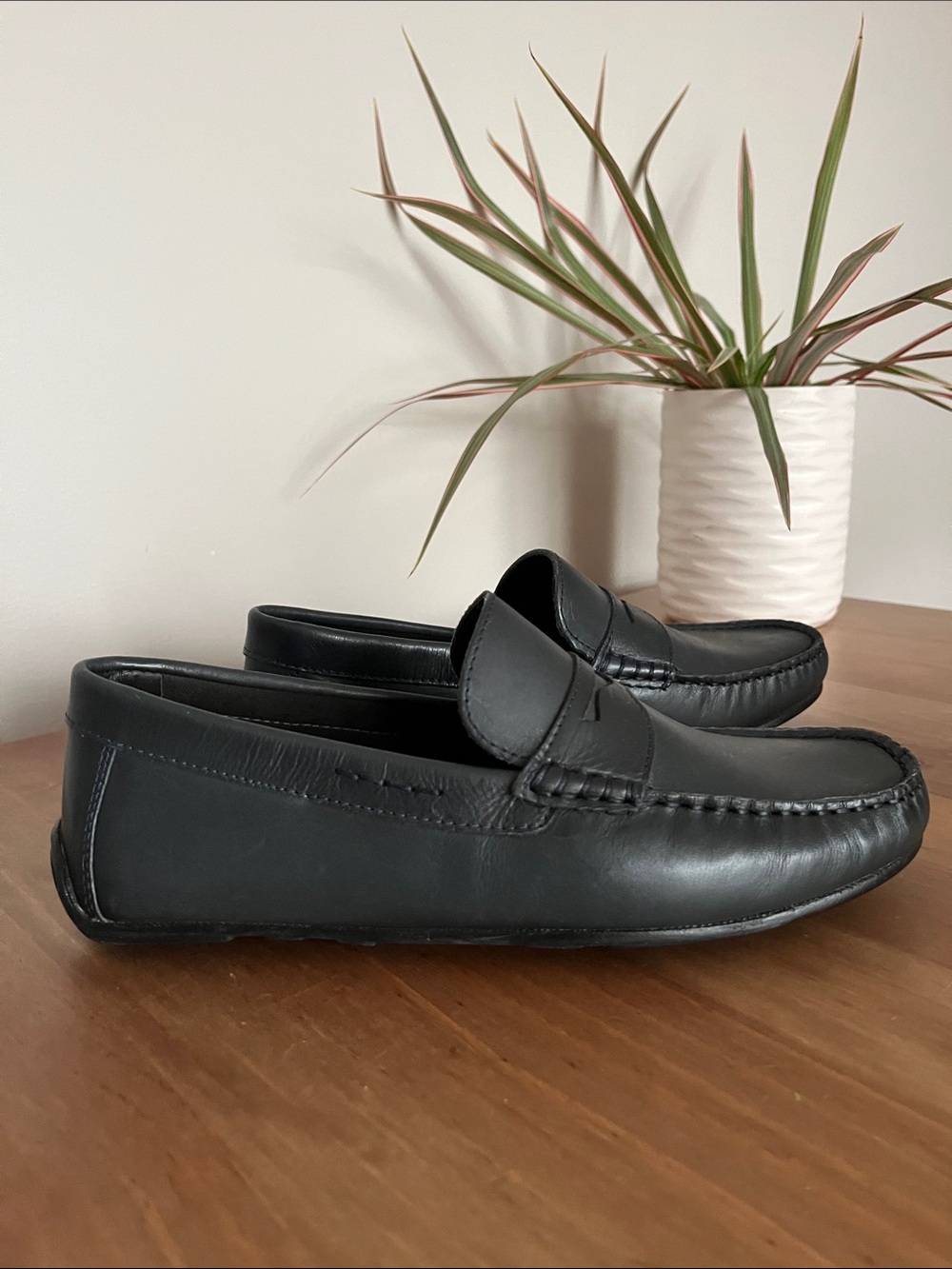 MJNY by Marc Joseph Men's Nebraska Leather Loafer in Navy Casual Shoes